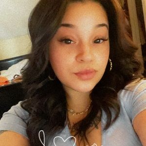 Meet your Posher, Daniella
